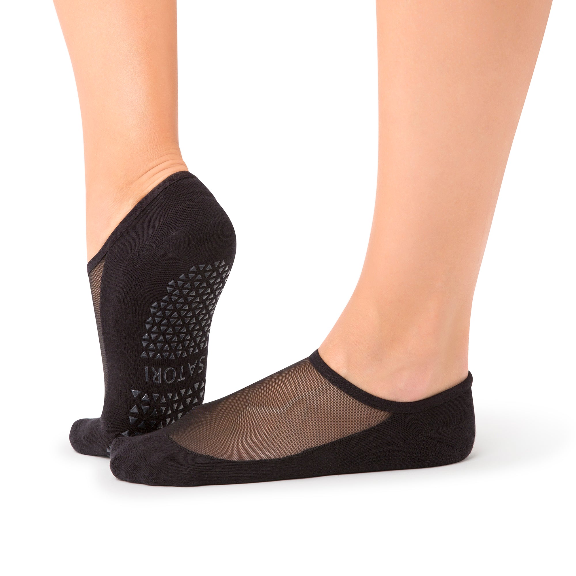 Lightweight and elegant Sora midnight grip socks keeping feet cool and secure during studio exercise